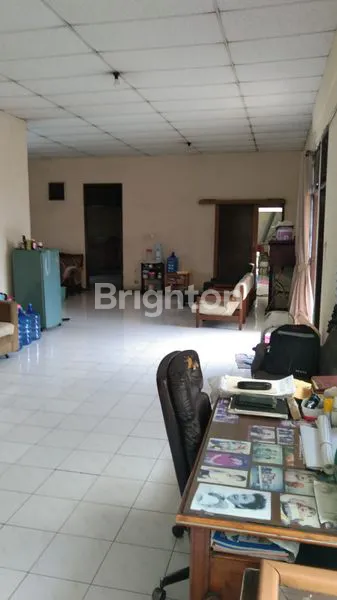 image RUMAH 2 LANTAI DEKAT RUMAH SAKIT DI SEMARANG TIMUR (3)