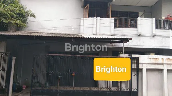 image RUMAH 2 LANTAI DEKAT RUMAH SAKIT DI SEMARANG TIMUR (2)