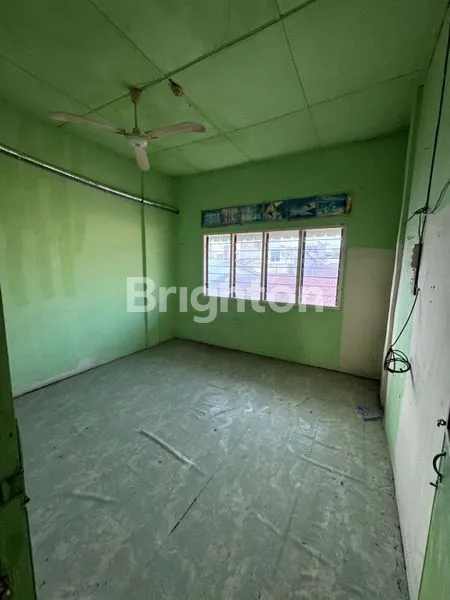 image RUMAH TINGGAL 2 TINGKAT COCOK BAGI KELUARGA KECIL (8)