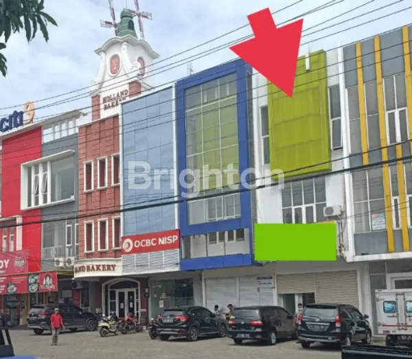 image RUKO CITY 9 STRATEGIS HADAP NOL JALAN YG TERLETAK DI JALAN DR. WAHIDIN KEBOMAS GRESIK  (1)