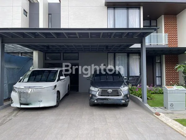 image RUMAH MEWAH SUMMARECON BANDUNG DENGAN KOLAM RENANG (1)