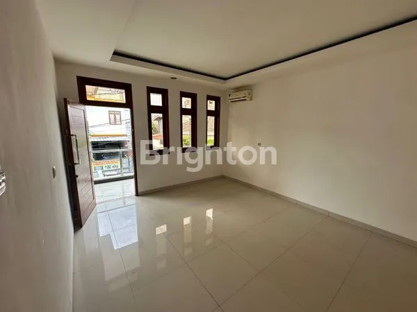 image RUMAH TINGGAL MEWAH 2 LANTAI DI MELONG CIJERAH BANDUNG (1)