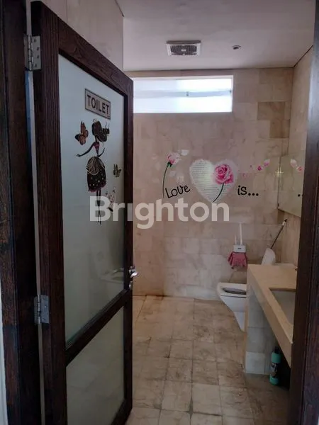 image RUMAH MEWAH DHARMAHUSADA INDAH BARAT, SURABAYA TIMUR (2)