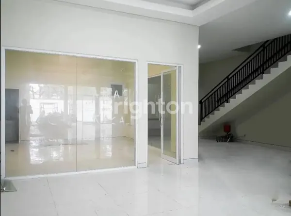 image RUMAH 3 LT DI JL KALIDAMI JOJORAN SURABAYA TIMUR (5)
