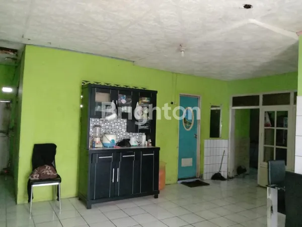 image RUMAH STRATEGIS PINGGIR JALAN UTAMA KARAWANG DEKAT SATE MARANGGI H YETTY (5)