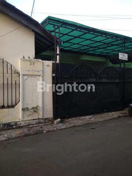 image RUMAH LUAS LOKASI STRATEGIS COCOK UNTUK USAHA DAN KANTOR (1)