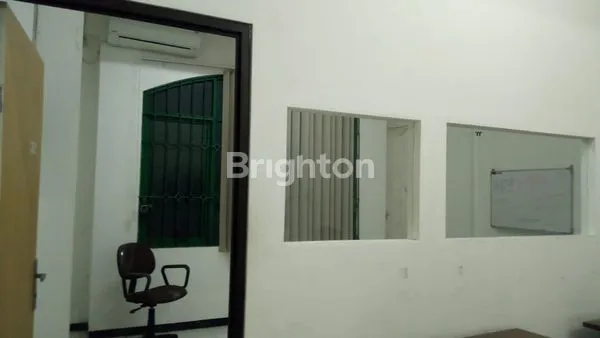 image RUKO 4 LANTAI DI PUSAT KOTA (4)