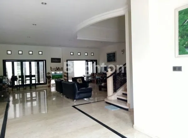 image RUMAH 2LANTAI GRAHA FAMILY (1)