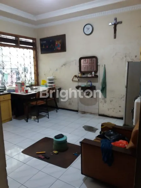 image RUMAH SURABAYA TIMUR DI KUTISARI SELATAN  (4)
