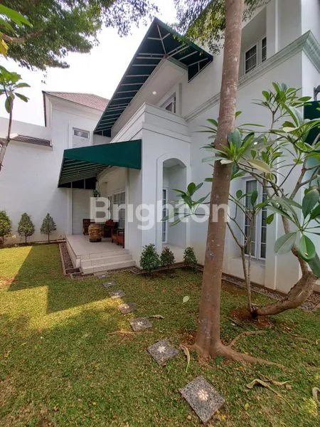 image RUMAH MEWAH FULLY FURNISH DI LENGKAPI DENGAN POOL/KOLAM RENANG, CLUSTER DE MAJA, DE PARK, BSD (8)