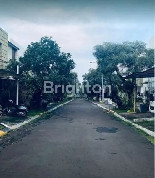 image TOWN HOUSE GREEN WOOD CIPUTAT TIMUR (2)