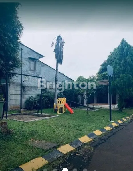 image TOWN HOUSE GREEN WOOD CIPUTAT TIMUR (3)