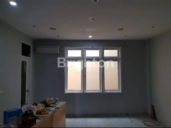 image RUMAH SIAP HUNI  3 LANTAI TELUK GONG (8)