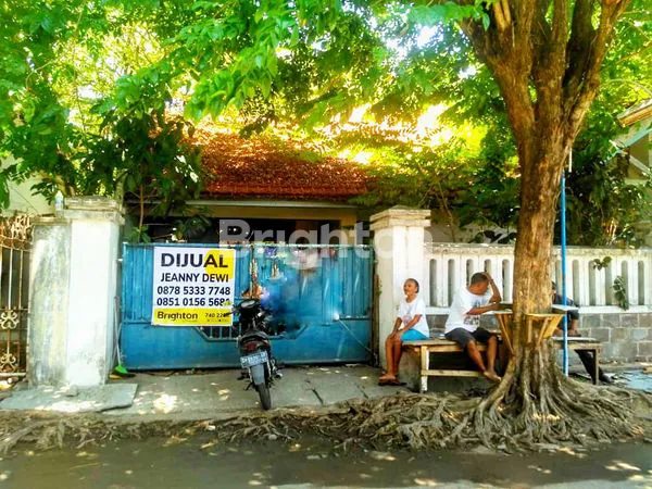 BANGUNAN LAMA  MEDOKAN AYU HITUNG TANAH , SURABAYA TIMUR