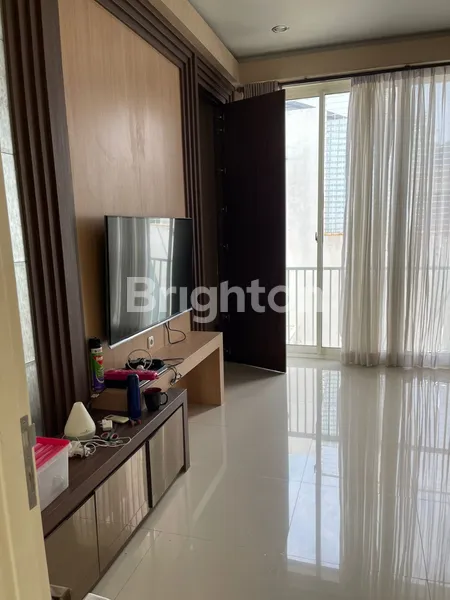 image JUAL RUMAH CANTIK SIAP HUNI DI WISATA BUKIT MAS 2 GRAND PALAIS, SURABAYA. (8)