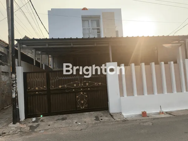 image  RUMAH LANTAI 2 DI CILEDUG, TANGERANG (1)