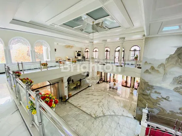 image SUPER MEWAH TAPI MURAHH, EXCLUSIVE PREMIUM!! SALAH SATU RAYA TERBAIK SURABAYA TIMUR. LEBAR 17 METER!!!! (1)