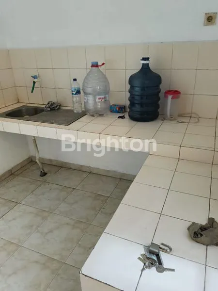 image *RUMAH (1 ½ LANTAI) DIJUAL LOKASI PERUMAHAN TAMAN TIARA SIDOARJO. BARU RENOVASI* (7)