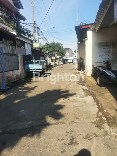 image RUMAH DAN GUDANG LAYAK HUNI DIPINGGIR JALAN DEPOK TENGAH (2)