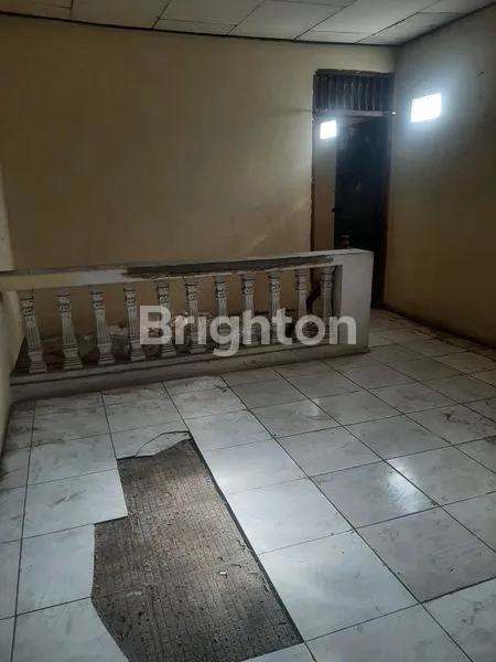 image RUMAH DAN GUDANG LAYAK HUNI DIPINGGIR JALAN DEPOK TENGAH (8)