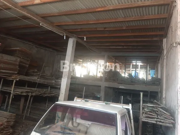 image RUMAH DAN GUDANG LAYAK HUNI DIPINGGIR JALAN DEPOK TENGAH (7)