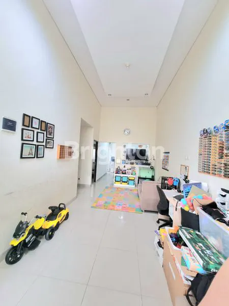 image RUMAH CLUSTER 2 LANTAI MENGHADAP TAMAN DI WINDELRIO TOWNHOUSE JASMIN  (4)