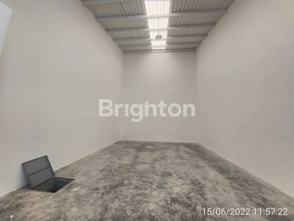 image GUDANG WORKSHOP DAN KANTOR TRITAN HUB GEDANGAN  DEKAT TOLL WARU SIDOARJO (3)