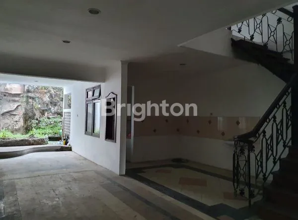 image RUMAH RAYA NGINDEN INTAN BARAT (BU) (4)