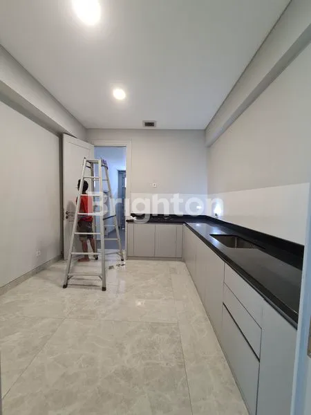 image RUMAH BARU GRESS CITRALAND UTAMA 2 LANTAI AMERICAN STYLE LOKASI STRATEGIS DEKAT SEKOLAH CIPUTRA DAN GWALK ROW JALAN 3 MBL HIGH QUALITY (1)