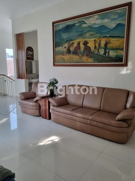 image RUMAH MINIMALIS MODERN 2 LANTAI SIAP HUNI BAGUS DAN TERAWAT LOKASI STRATEGIS (7)