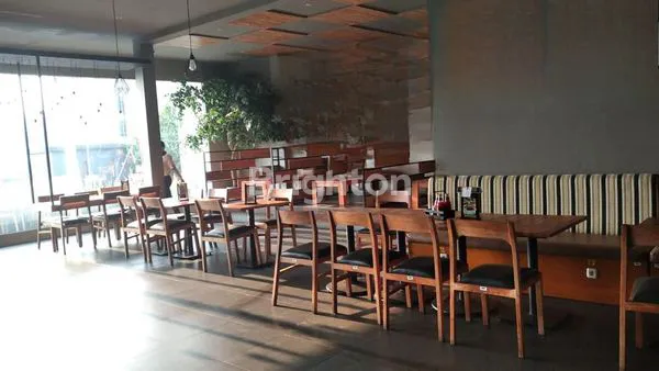 image GEDUNG COCOK UNTUK CAFE / RESTORAN JL WARUNG BUNCIT RAYA MAMPANG JAKARTA SELATAN (3)