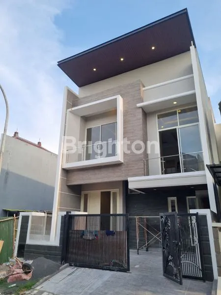 Gambar Property RUMAH MINIMALIS SPLIT LEVEL PAKUWON CITY ROW LEBAR