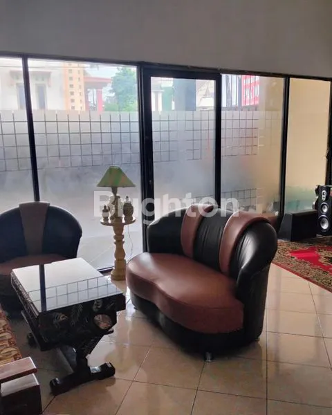 image RUMAN 2 LANTAI LOKASI DEKAT UNIVERSITAS BRAWIJAYA MALANG (1)