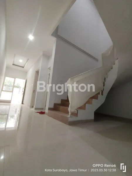 image RUMAH 2 LANTAI BARU GRESS SIAP HUNI DEKAT PAKUWON CITY MULYOSARI WISMA PERMAI KERTAJAYA  DHARMAHUSADA KENJERAN MERR KEPUTIH ITS UNAIR WIDYA MANDALA WM GALAXY MALL (3)