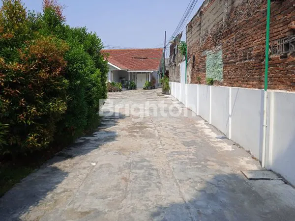 image TANAH KOMERSIL GRATIS RUMAH DIPINGGIR JALAN RAYA (3)