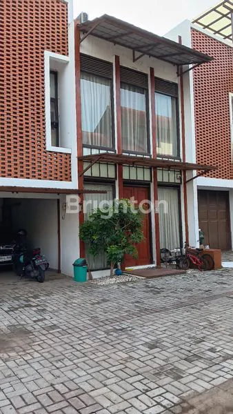 image RUMAH CANTIK SIAP HUNI DI CIGADUNG  (1)