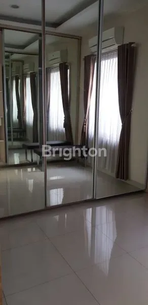 image RUMAH SIAP HUNI GOLF LAKE BERADA DEKAT DANAU BANGUNAN 2 LANTAI , JAKARTA BARAT (7)