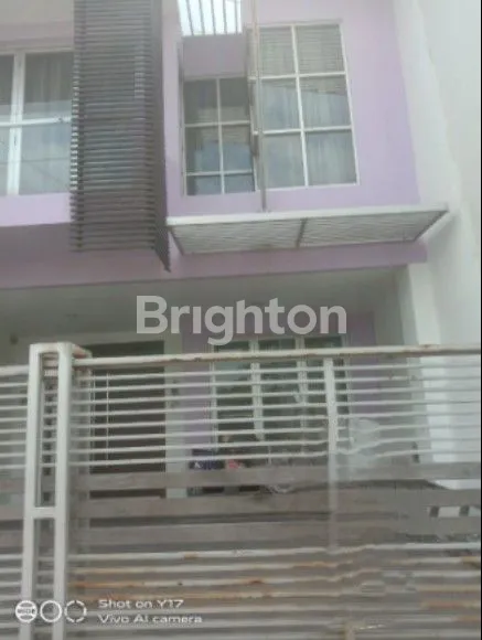 image RUMAH MINIMALIS CANTIK SIAP HUNI DI KELAPA GADING  (2)