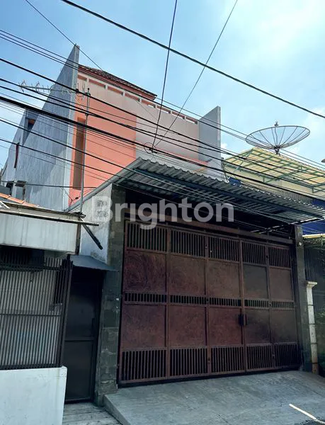 image RUMAH 3 LANTAI STRATEGIS 5X23 M TAMBORA V JEMBATAN LIMA (1)