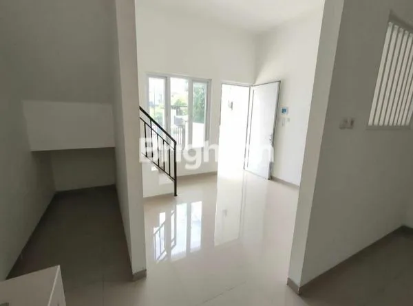 image RUMAH BRAND NEW 2 LANTAI GADING GRIYA LESTARI (4)