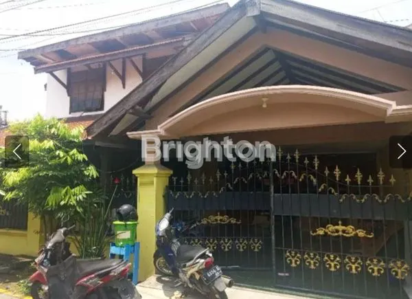 image RUMAH MEWAH DEKAT MERR SURABAYA (3)