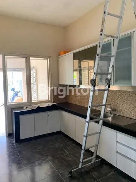 image RUMAH MINIMALIS TERAWAT DI BARUK, LOKASI STRATEGIS (7)