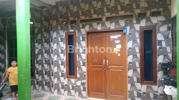 image RUMAH SIAP HUNI LUAS PINGGIR JALAN COCOK UNTUK USAHA HOMESTAY, GUEST HOUSE, KOST ATAU RUMAH TINGGAL (1)