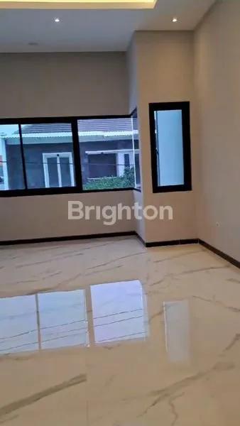 image RUMAH MODERN 2 LANTAI BARU GRESS, SIAP HUNI, SELANGKAH KE RAYA MULYOSARI SUPERINDO PAKUWON CITY ITS UNAIR KAMPUS C MERR GALAXY MALL (5)