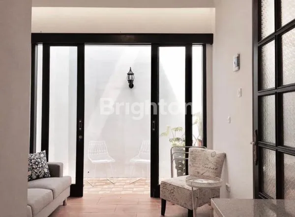 image RUMAH SIAP PAKAI DAN MINIM RENOV DI JOGJA!! KONDISI SANGAT TERAWAT, BISA UTK GUEST HOUSE!! ISTIMEWA (7)