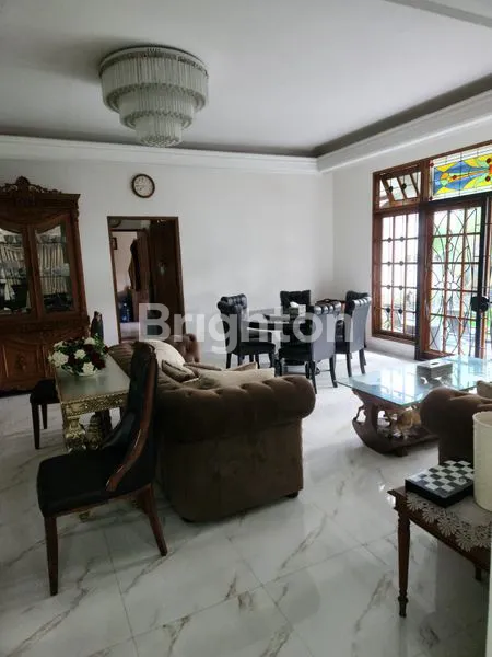 image RUMAH MEWAH HARGA SANGAT MURAH DI LINGKUNGAN ELIT KAKI GUNUNG GEDE BOGOR (3)