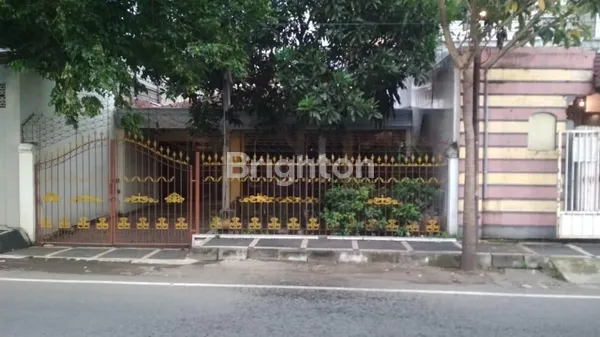 image RUMAH STRATEGIS POROS JALAN RAYA ARJOSARI MALANG (1)