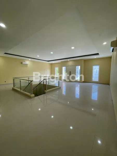 image RUMAH BARU RENOV SAN DIEGO PAKUWON CITY SURABAYA (3)