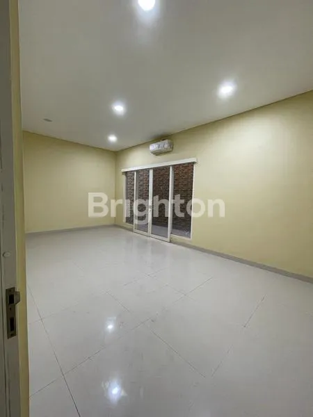 image RUMAH BARU RENOV SAN DIEGO PAKUWON CITY SURABAYA (6)