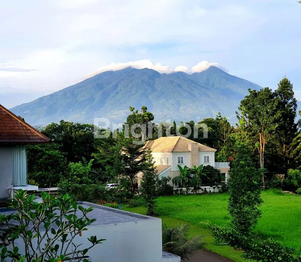 image RUMAH ELIT BERTINGKAT HARGA SANGAT MURAH  FULL FURNISHED DI PERUMAHAN ELIT KAKI GUNUNG GEDE BOGOR (1)